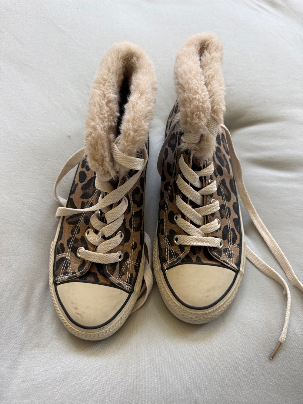 Leopard Print High-Top Faux-Fur Sneakers - Brown